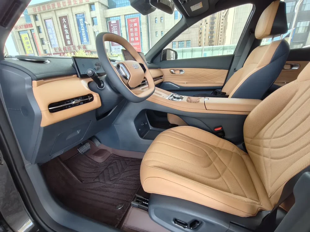 Geely Galaxy Starship 7 EM-i 120KM Pilot Edition