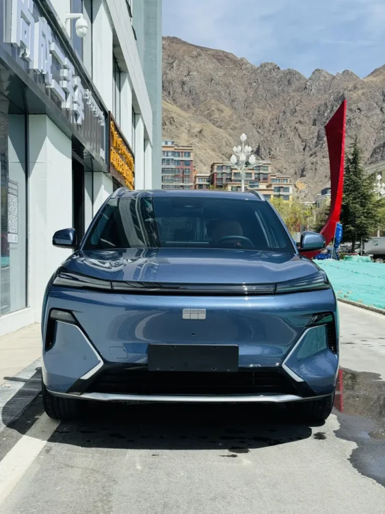 Geely Galaxy Starship 7 EM-i 120KM Pilot Edition