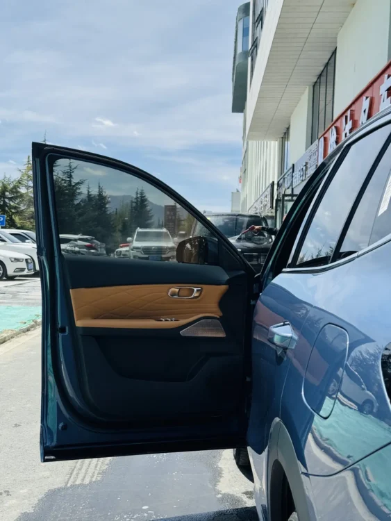 Geely Galaxy Starship 7 EM-i 120KM Pilot Edition