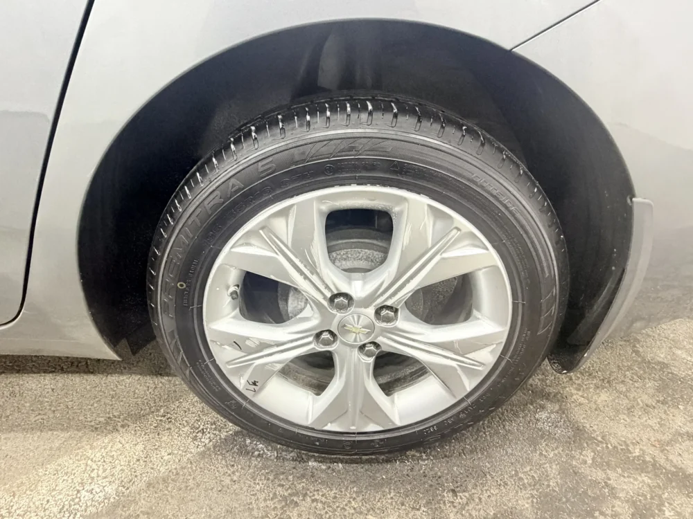 Chevrolet Onix 325T