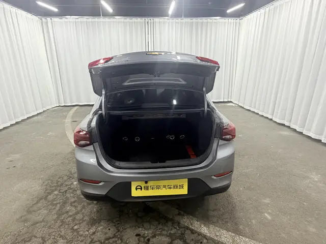 Chevrolet Onix 325T