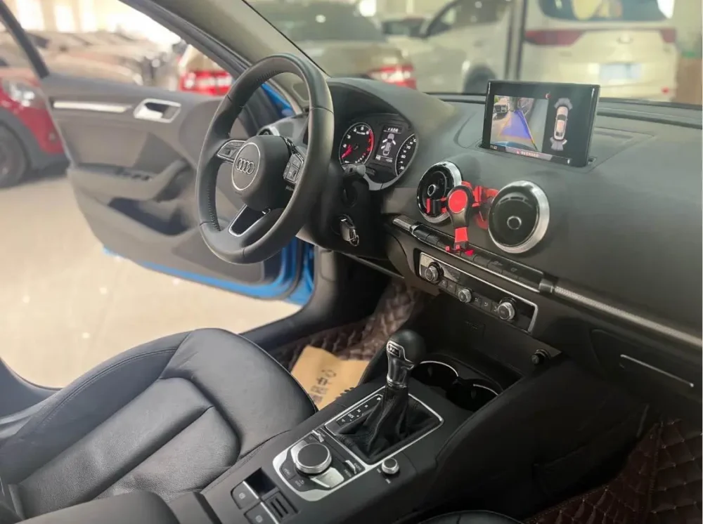 Audi A3 2019 30th Anniversary Limousine 35 TFSI