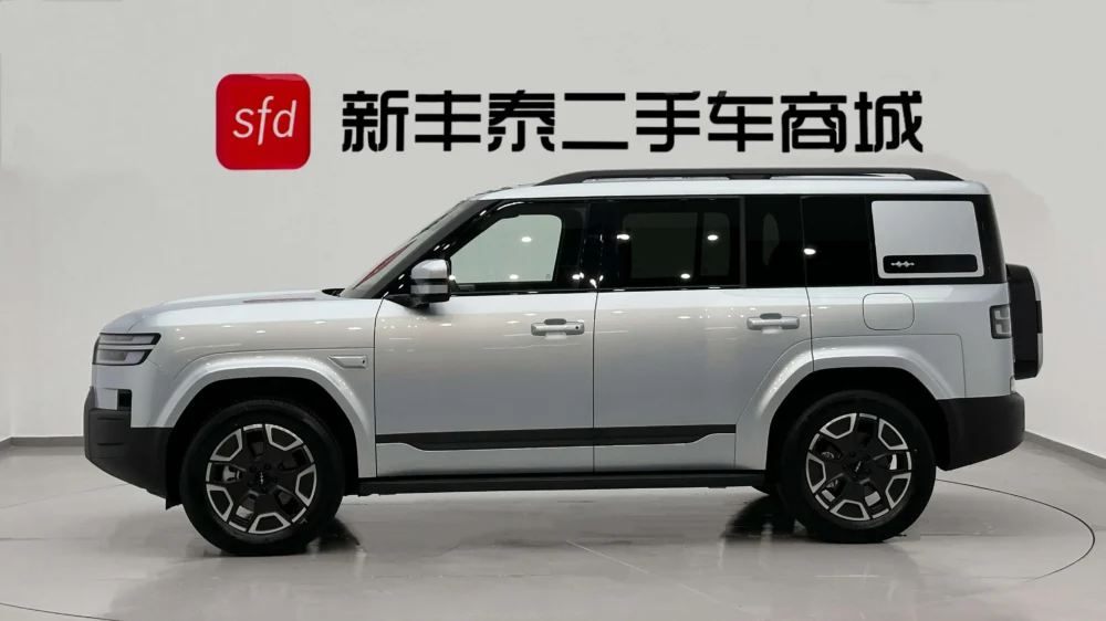 BYD Leopard Titanium 7 PHEV 190KM AWD Max Edition