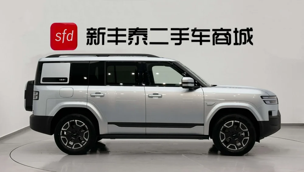 BYD Leopard Titanium 7 PHEV 190KM AWD Max Edition