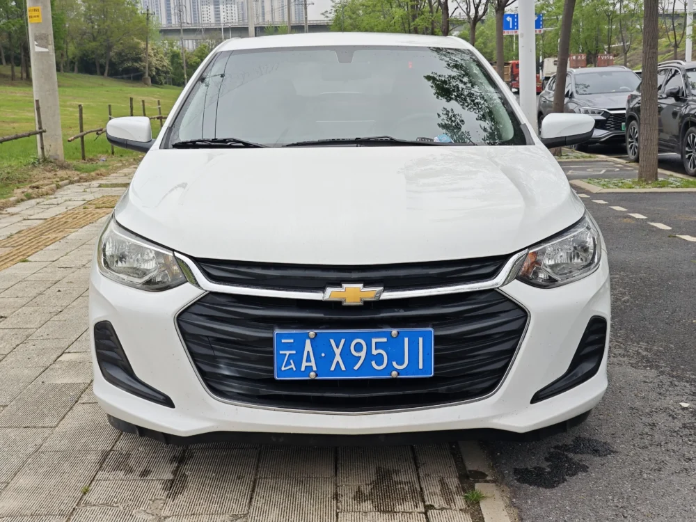 Chevrolet Onix 325T