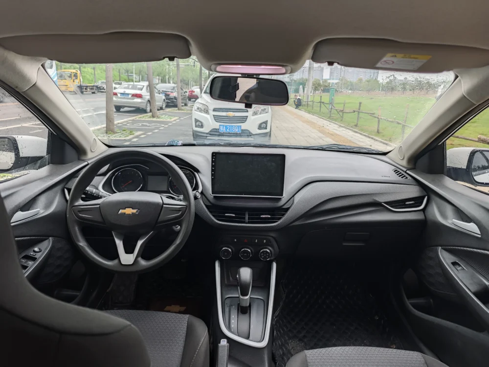 Chevrolet Onix 325T
