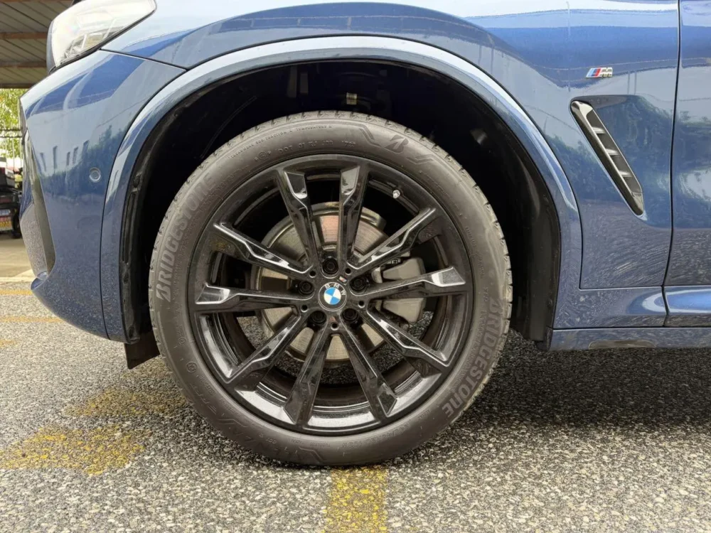 BMW X3 xDrive30i Exclusive M Night Edition