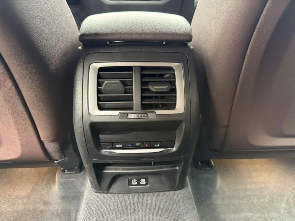 BMW X3 xDrive30i Exclusive M Night Edition