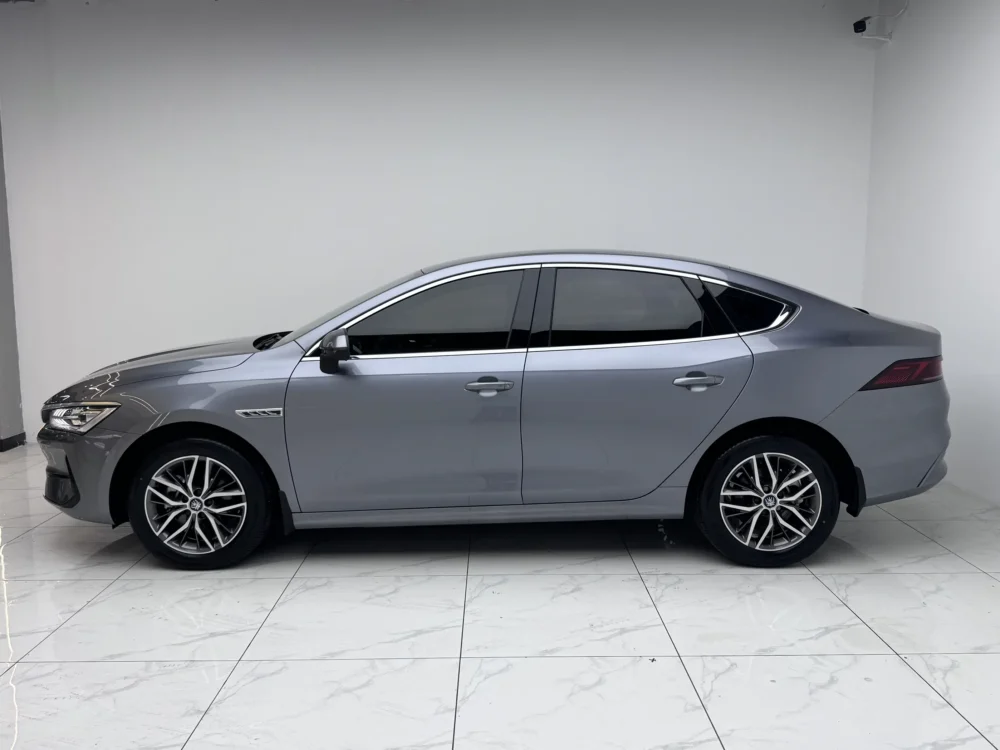 BYD Qin PLUS EV Honor Edition 420KM Leading Model 100kw