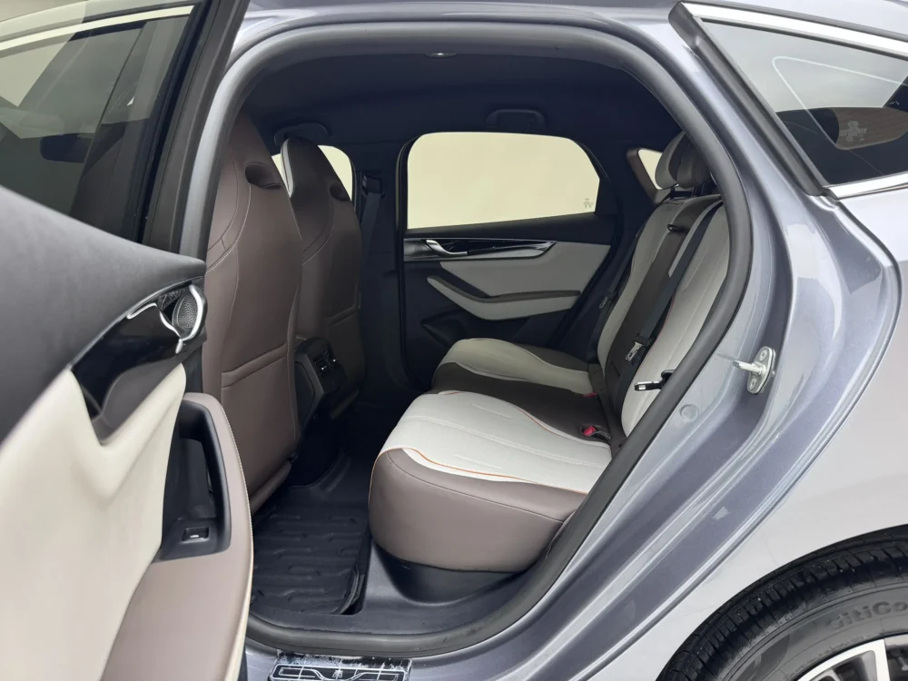 BYD Qin PLUS EV Honor Edition 420KM Leading Model 100kw