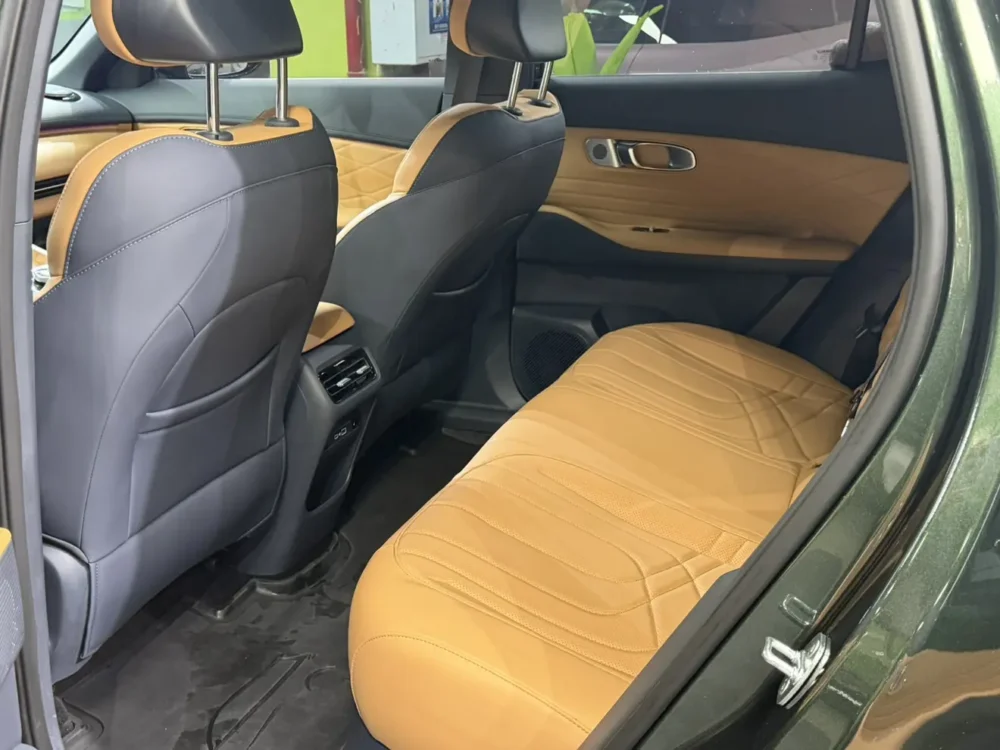 Geely Galaxy Starship 7 EM-i 135KM Starship Edition