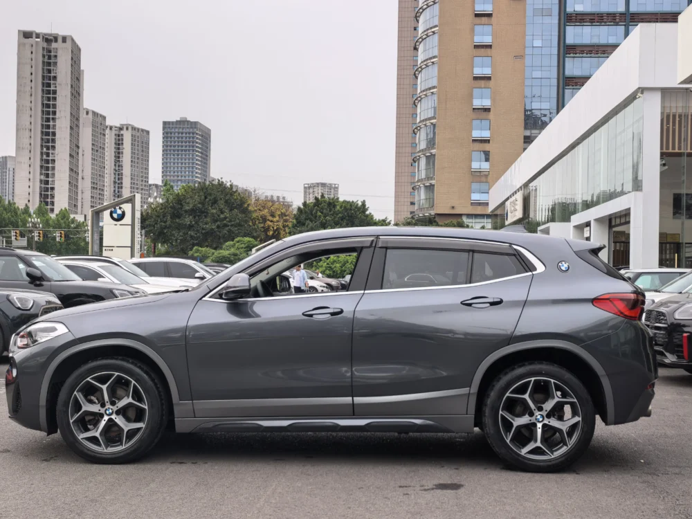 BMW X2 sDrive20i M off-road package