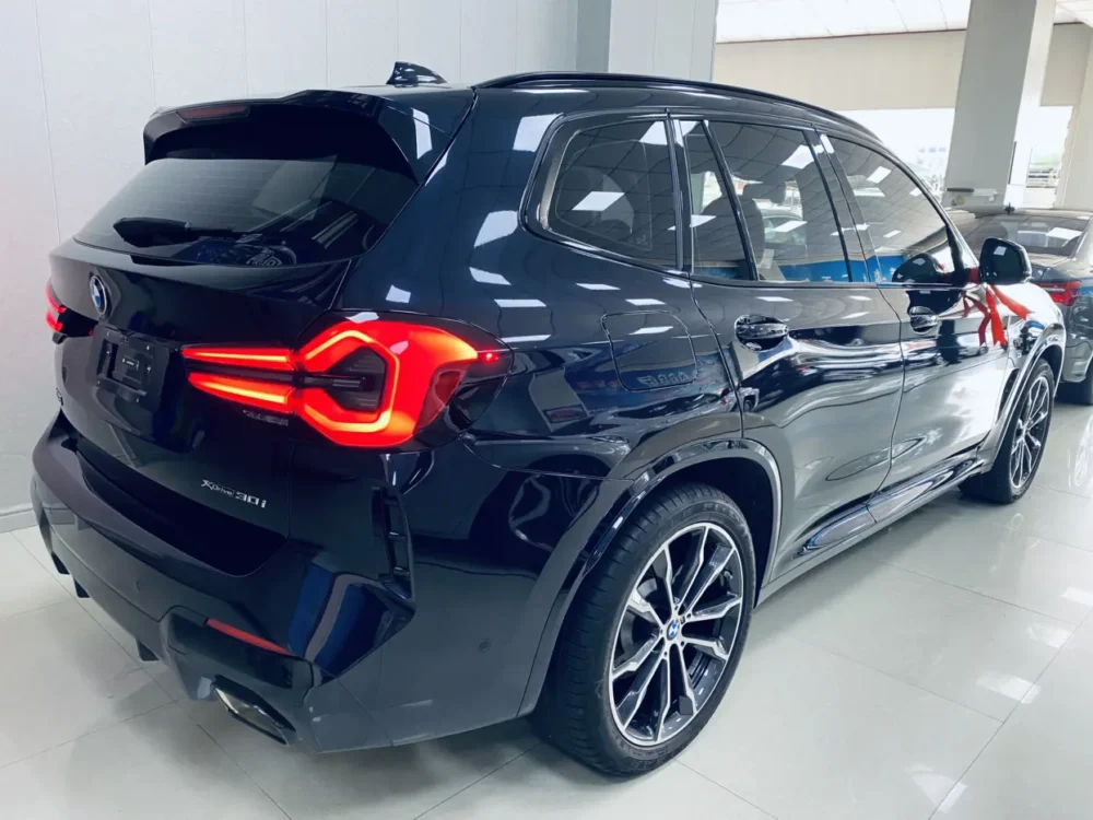 BMW X3 xDrive30i Advanced M Night Package