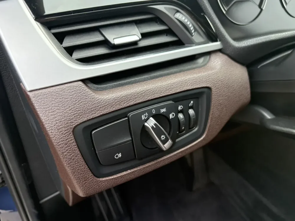 BMW X1 facelift sDrive20Li Fashion model