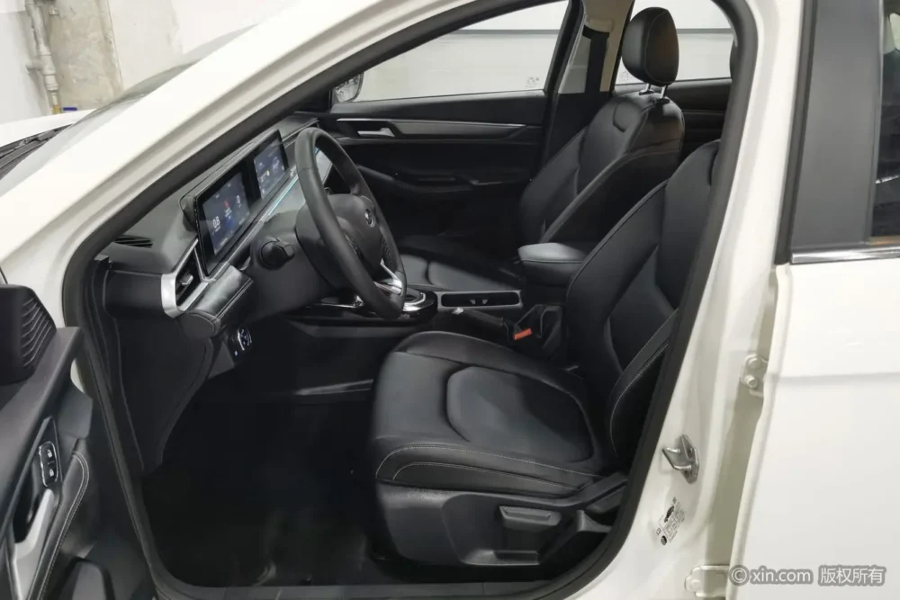 Ford Escort 1.5L automatic diamond version
