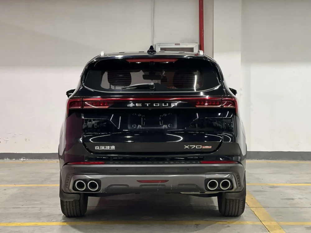 Jetour X70 PLUS 1.5T 6MT 5 seats