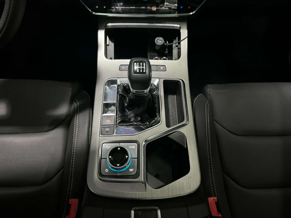 Jetour X70 PLUS 1.5T 6MT 5 seats