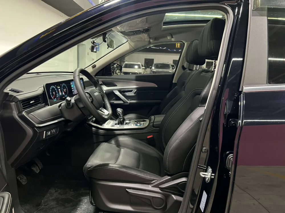 Jetour X70 PLUS 1.5T 6MT 5 seats