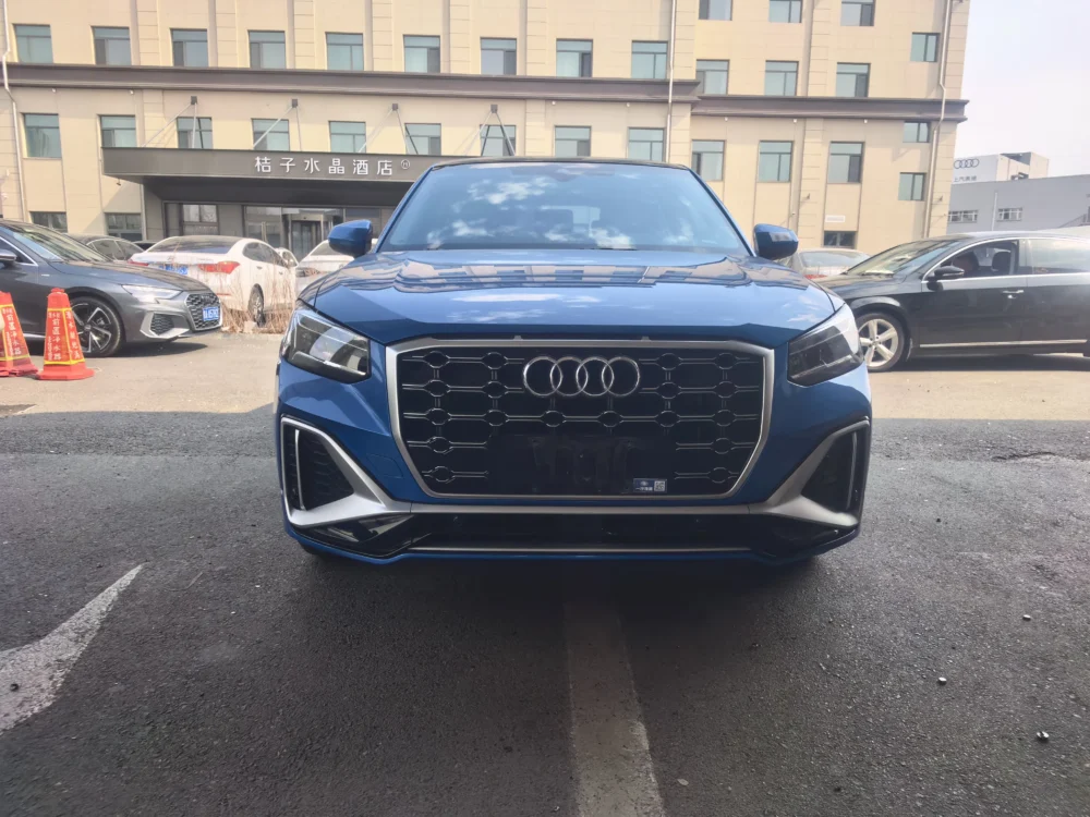 Audi Q2L 2022 35 TFSI Fashionable and Elegance