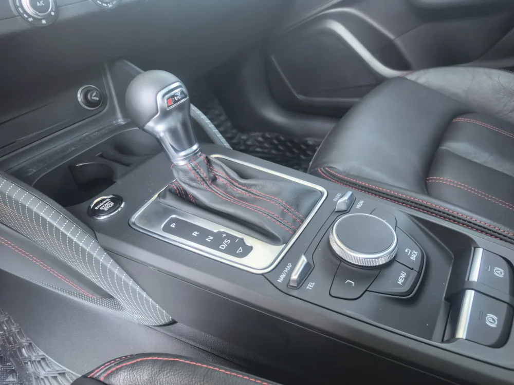 Audi Q2L 2022 35 TFSI Fashionable and Elegance