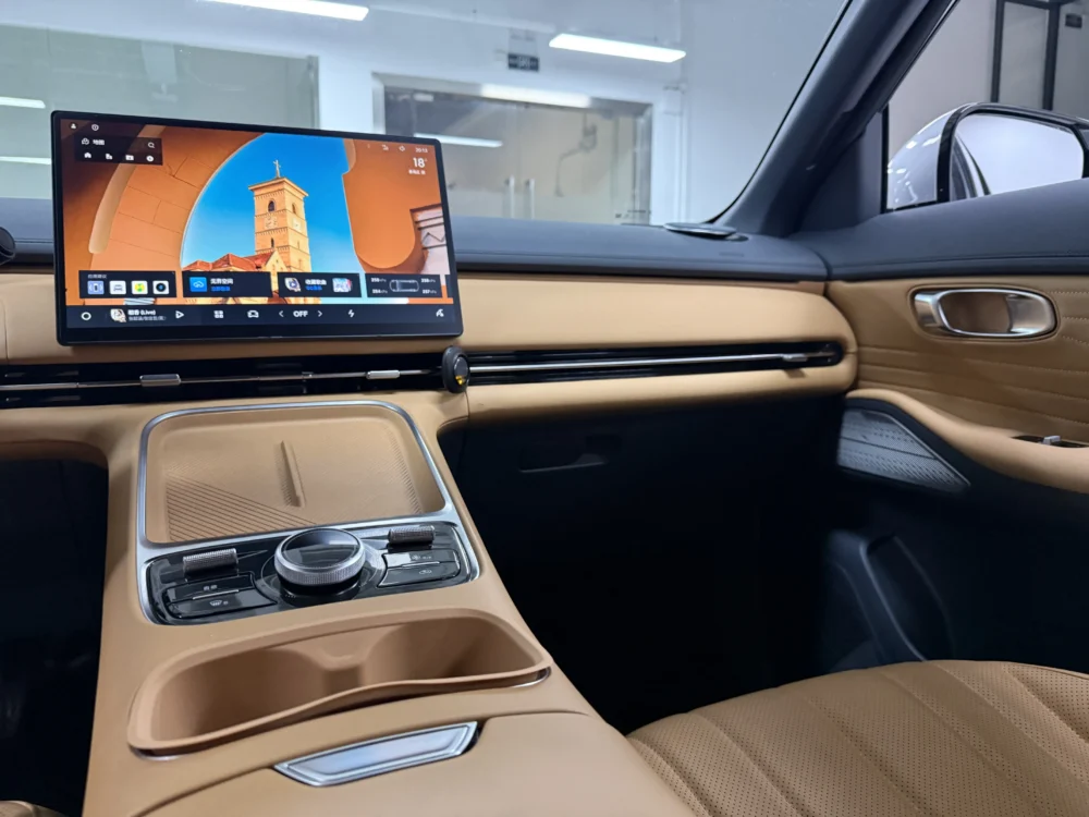 Geely Galaxy Starship 7 EM-i 120KM Sailing+ Edition