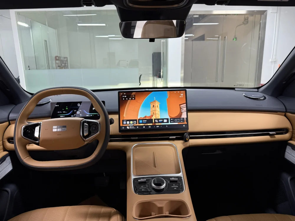 Geely Galaxy Starship 7 EM-i 120KM Sailing+ Edition
