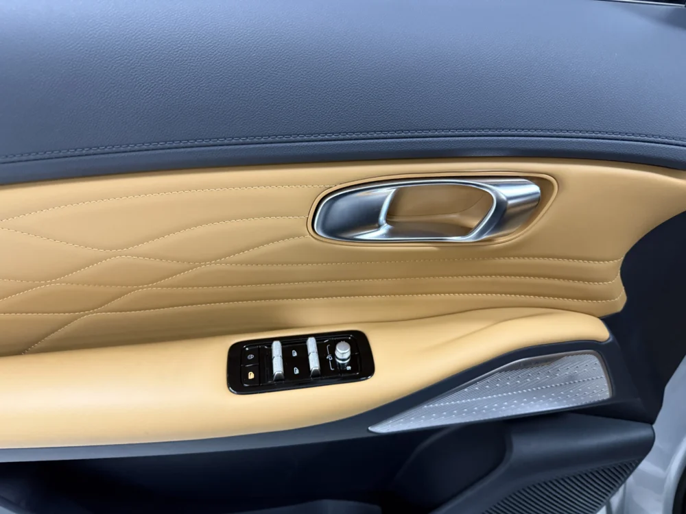 Geely Galaxy Starship 7 EM-i 120KM Sailing+ Edition