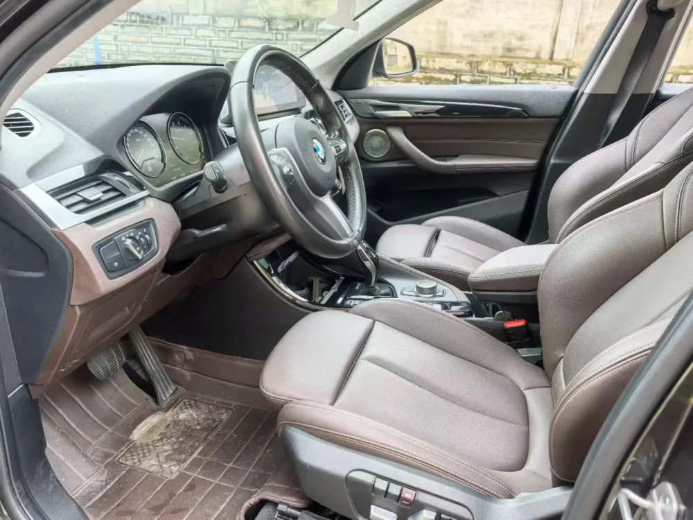BMW X1 facelift sDrive20Li exclusive model