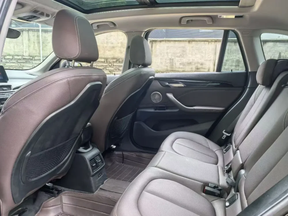 BMW X1 facelift sDrive20Li exclusive model