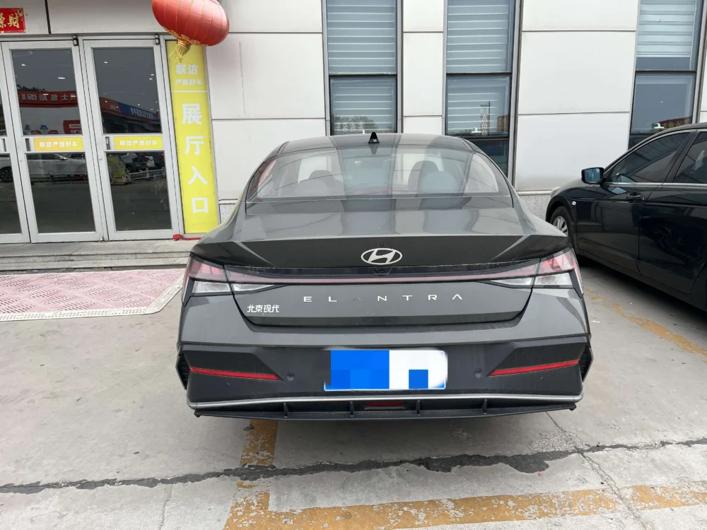 Hyundai Elantra 1.5L CVT Flagship