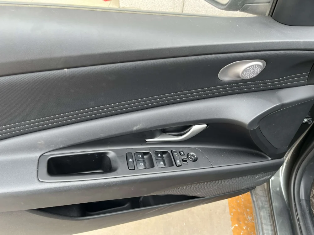 Hyundai Elantra 1.5L CVT Flagship
