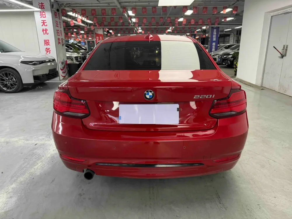 BMW 2 Series (Imported) 220i Sports Design Package