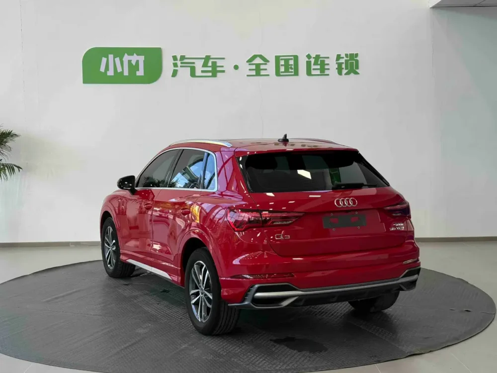 Audi Q3 35 TFSI aggressive and dynamic model