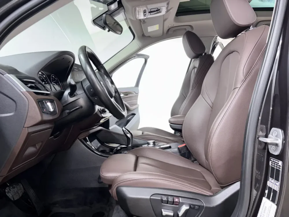 BMW X1 sDrive20Li Exclusive Model