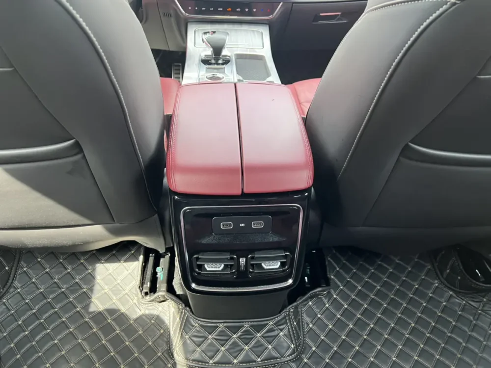 Jetour X70 PLUS 1.5T DCT Brave PLUS 5-seater