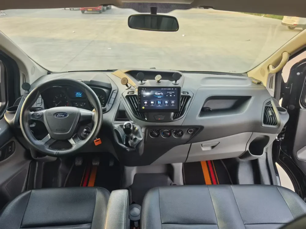 Ford Transit 2.0T diesel multi-functional commercial vehicle short-axle low-roof 6-seater