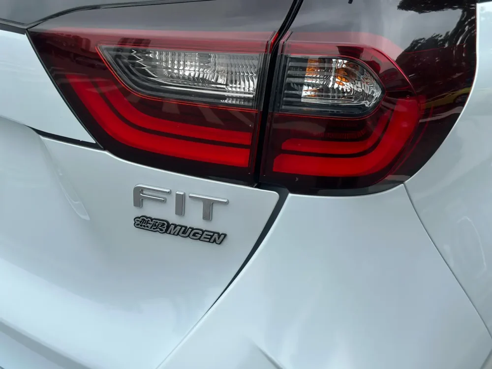 Honda Fit 1.5L CVT Unlimited MUGEN Edition