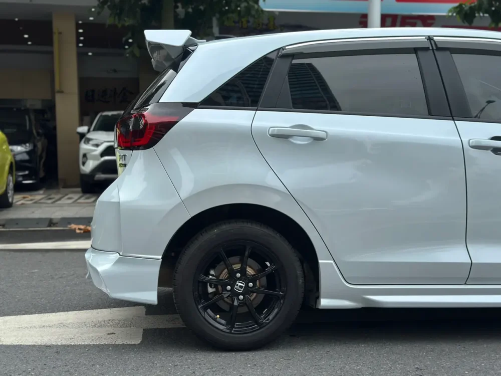 Honda Fit 1.5L CVT Unlimited MUGEN Edition