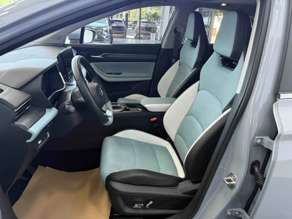 Geely Emgrand S 1.4T CVT Crossover Player