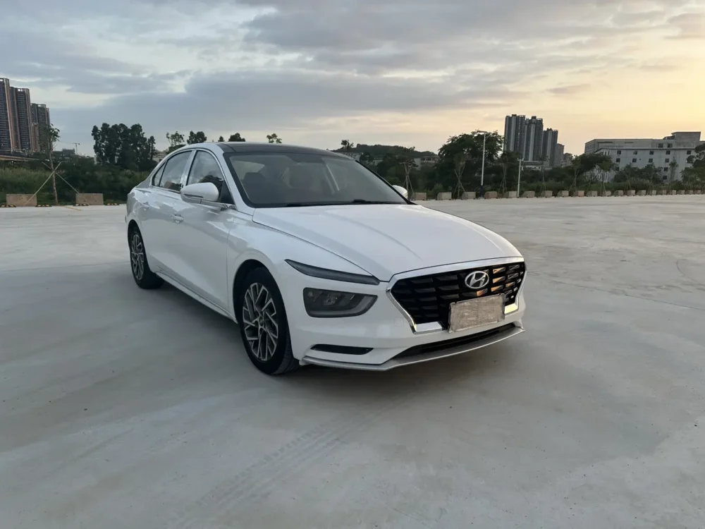 Hyundai Mistra GLX