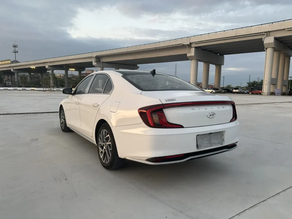 Hyundai Mistra GLX