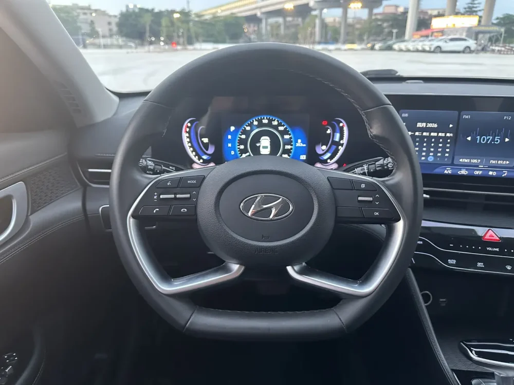 Hyundai Mistra GLX