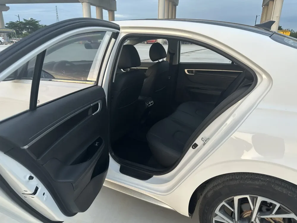 Hyundai Mistra GLX