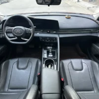 Hyundai Elantra 1.5L CVT LUX Premium