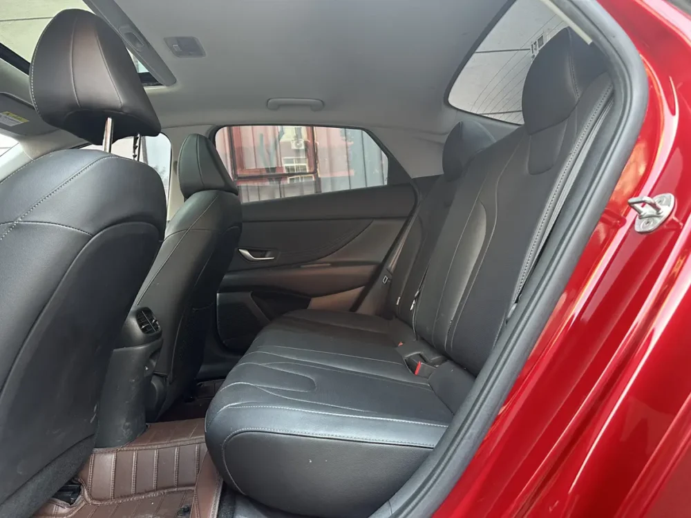 Hyundai Elantra 1.5L CVT LUX Premium