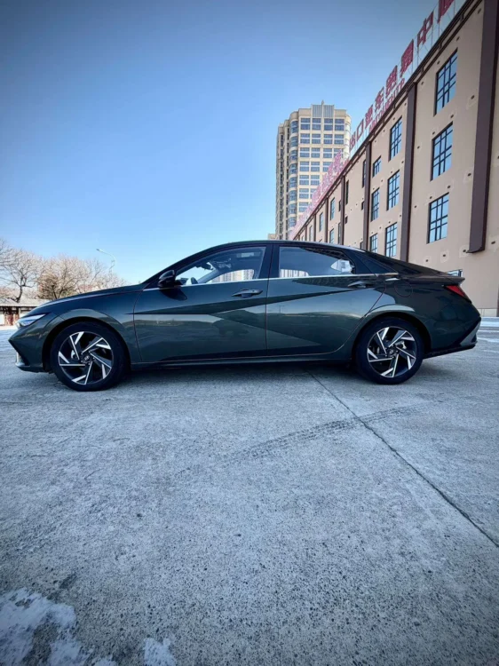 Hyundai Elantra 1.5L CVT flagship