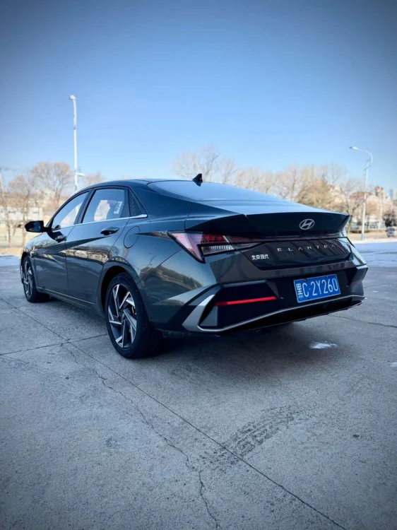 Hyundai Elantra 1.5L CVT flagship