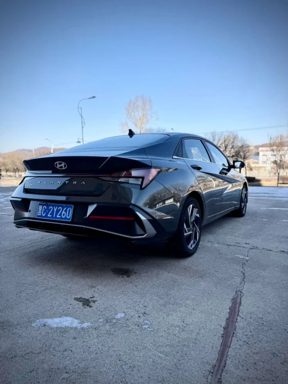 Hyundai Elantra 1.5L CVT flagship