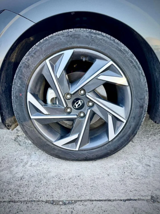 Hyundai Elantra 1.5L CVT flagship