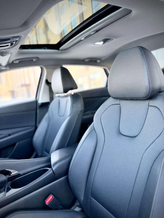 Hyundai Elantra 1.5L CVT flagship